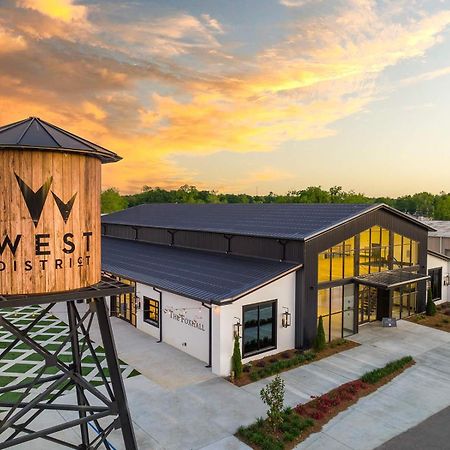 Апартаменти Eagle'S Landing Loft-Downtown Above Bull & Barrel Стейтсборо Екстер'єр фото