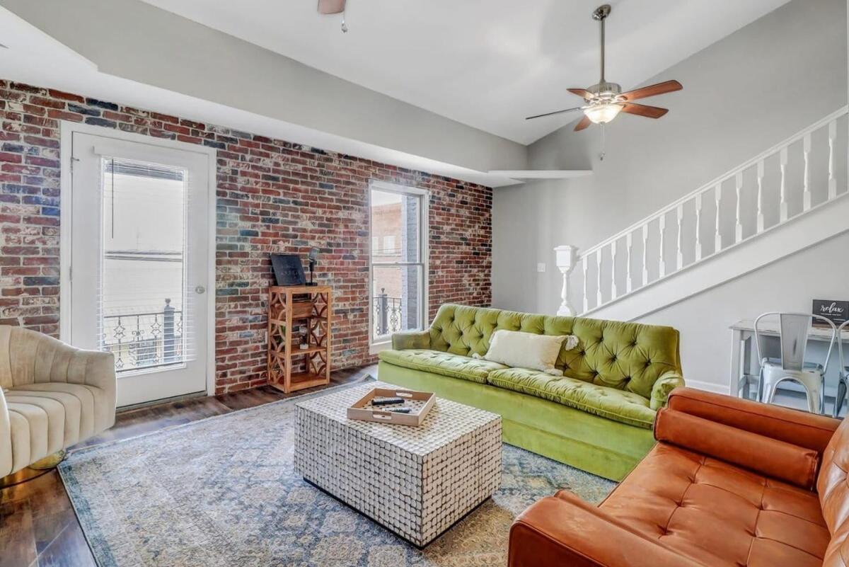 Апартаменти Eagle'S Landing Loft-Downtown Above Bull & Barrel Стейтсборо Екстер'єр фото